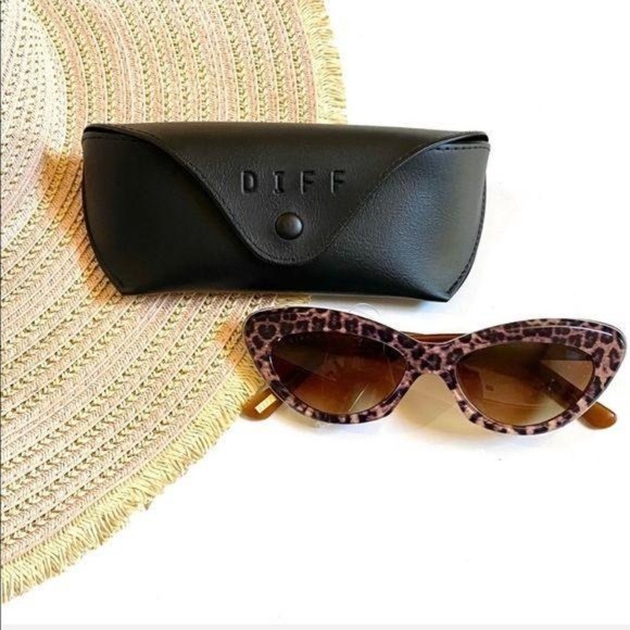 Diff Eyewear Accessories - DIFF EYEWEAR Cleo Cat Eye Tortoise Sunglasses Case